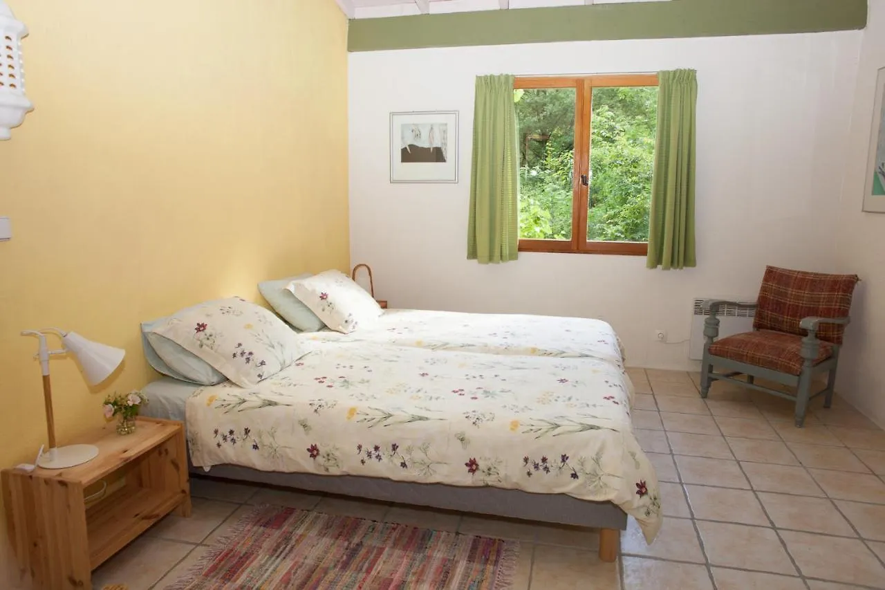 Hébergement de vacances Romantic Cottage In The Ardeche With Free Wifi And Tv Vernoux-en-Vivarais