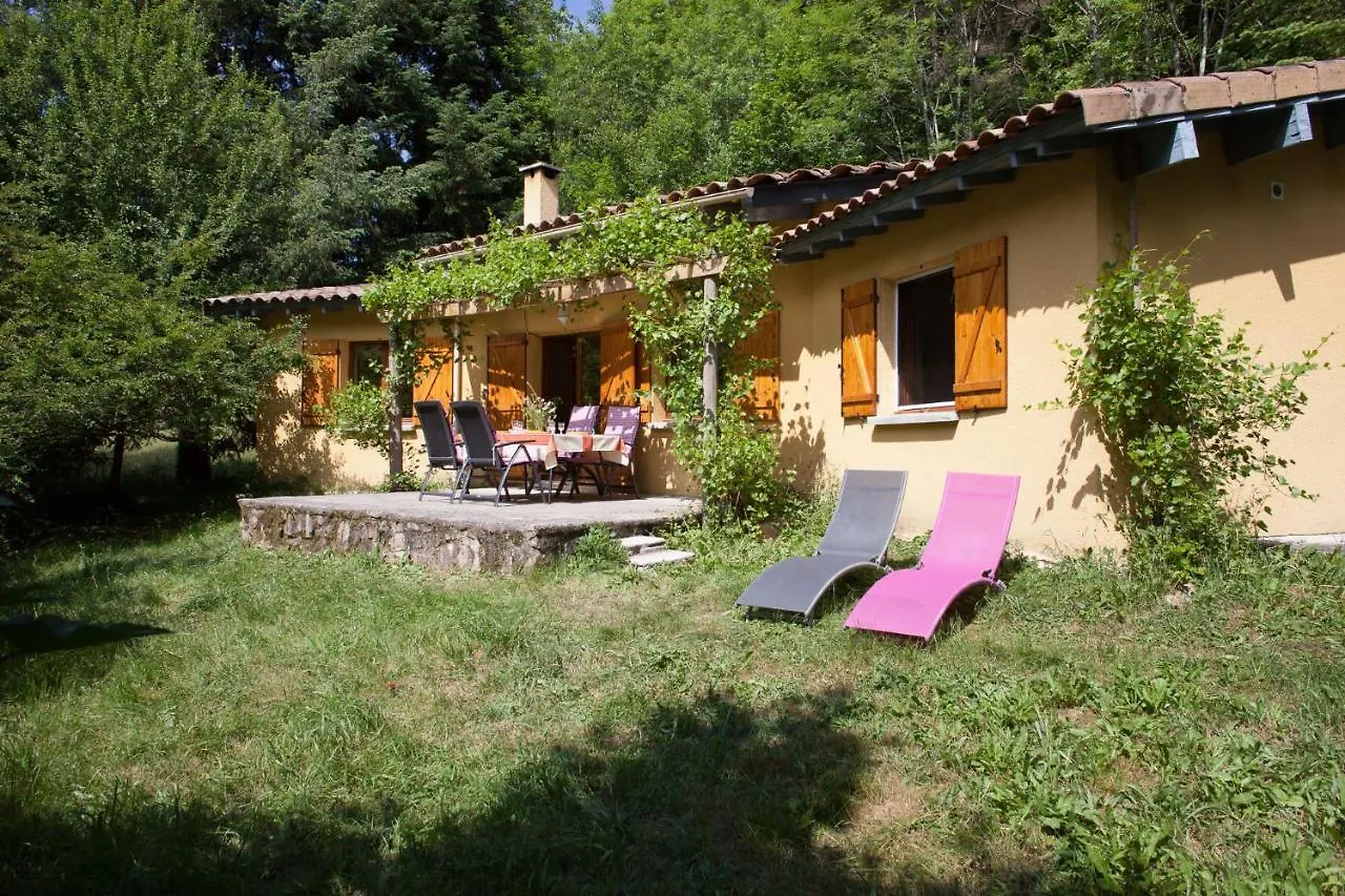 Hébergement de vacances Romantic Cottage In The Ardeche With Free Wifi And Tv Vernoux-en-Vivarais France